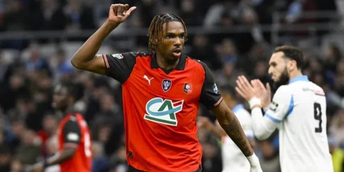 kaiyun-外媒：利物浦1亿欧报价国米后卫，雅凯预计赛季报销|国际米兰|雷恩|范戴克|手术|英超_新浪体育_新浪新闻